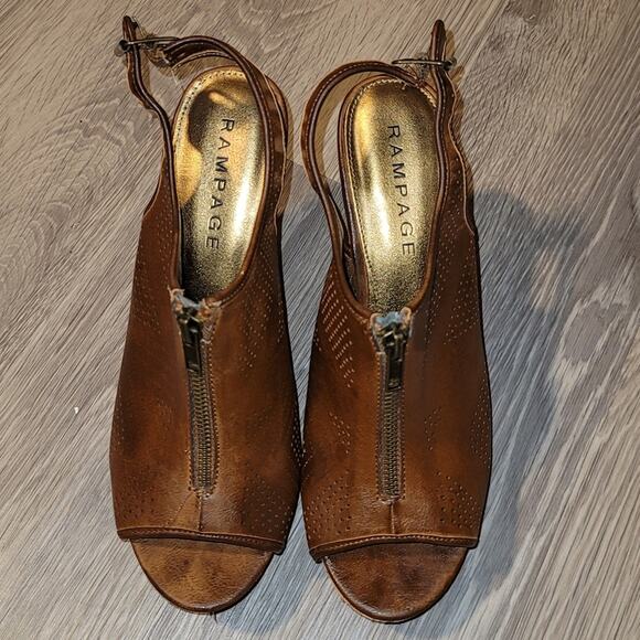 Rampage Brown Wedge Heels wit Zipper Size 10 - Picture 4 of 7